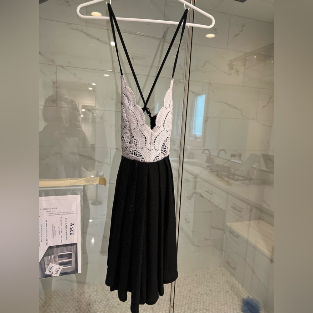 Black and white flowy dress